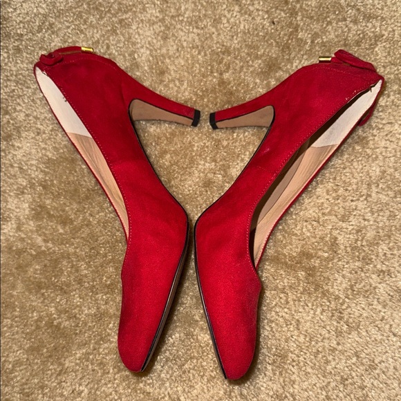 Kelly & Katie Red Heels - Picture 2 of 6